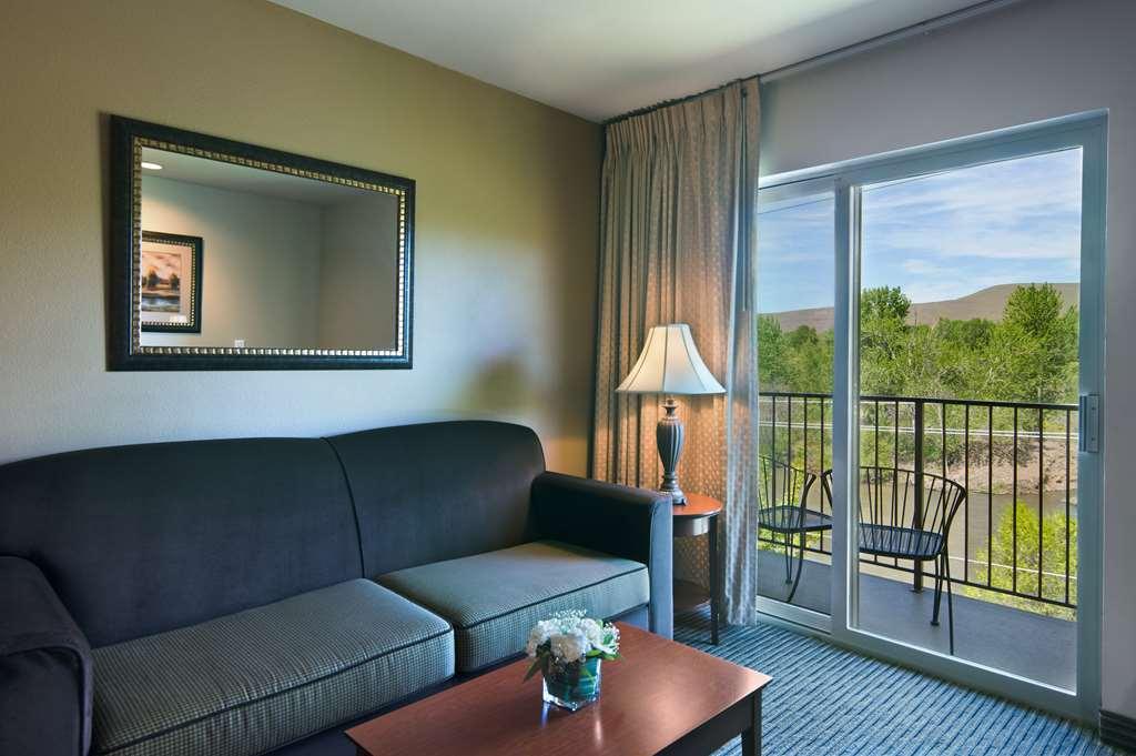 Oxford Suites Yakima Habitación foto